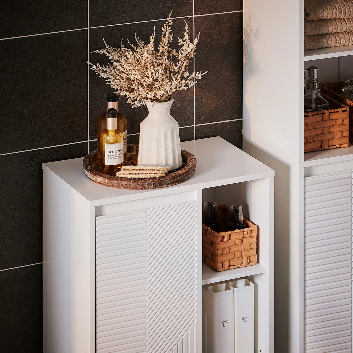 Meuble à linge étroit avec étagères Alcovea
