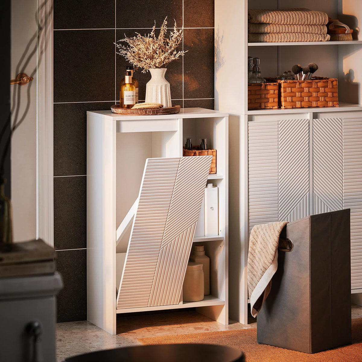 Meuble à linge étroit avec étagères Alcovea
