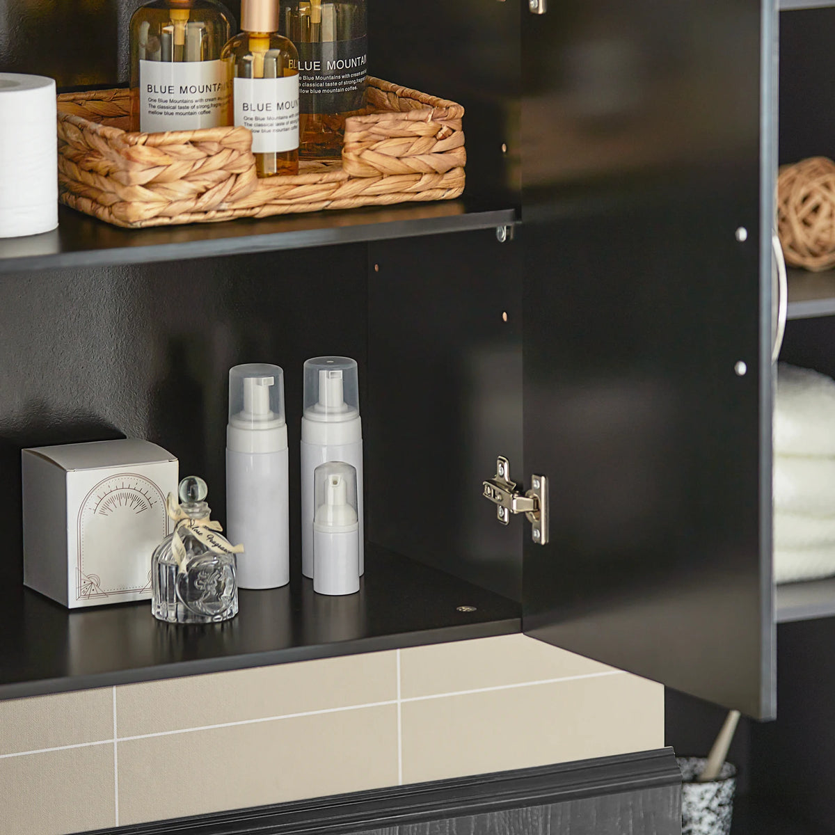 Meuble de salle de bain avec portes Alcovea